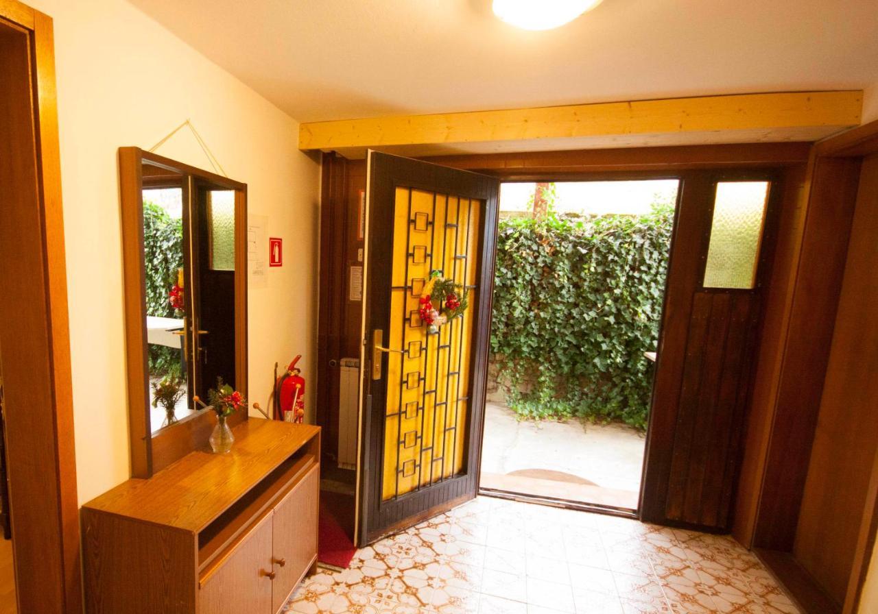 Na Kopitarjevi Hotel Lasko Bagian luar foto