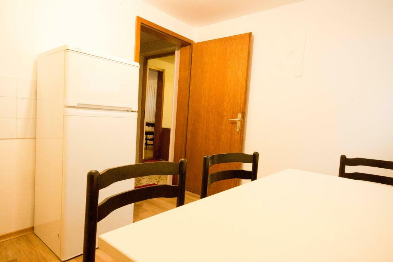 Na Kopitarjevi Hotel Lasko Bagian luar foto